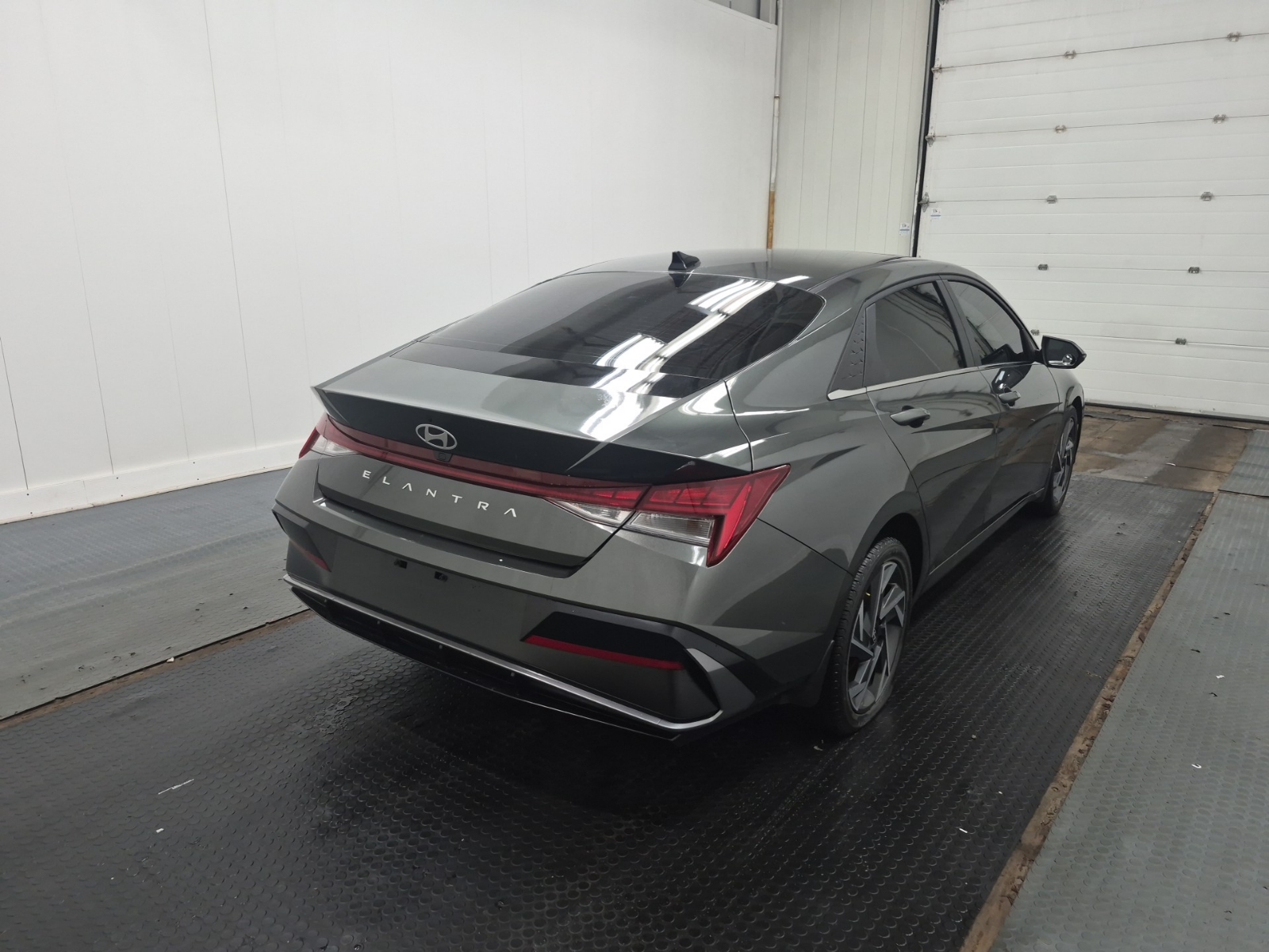 used 2025 Hyundai Elantra car, priced at $25,962