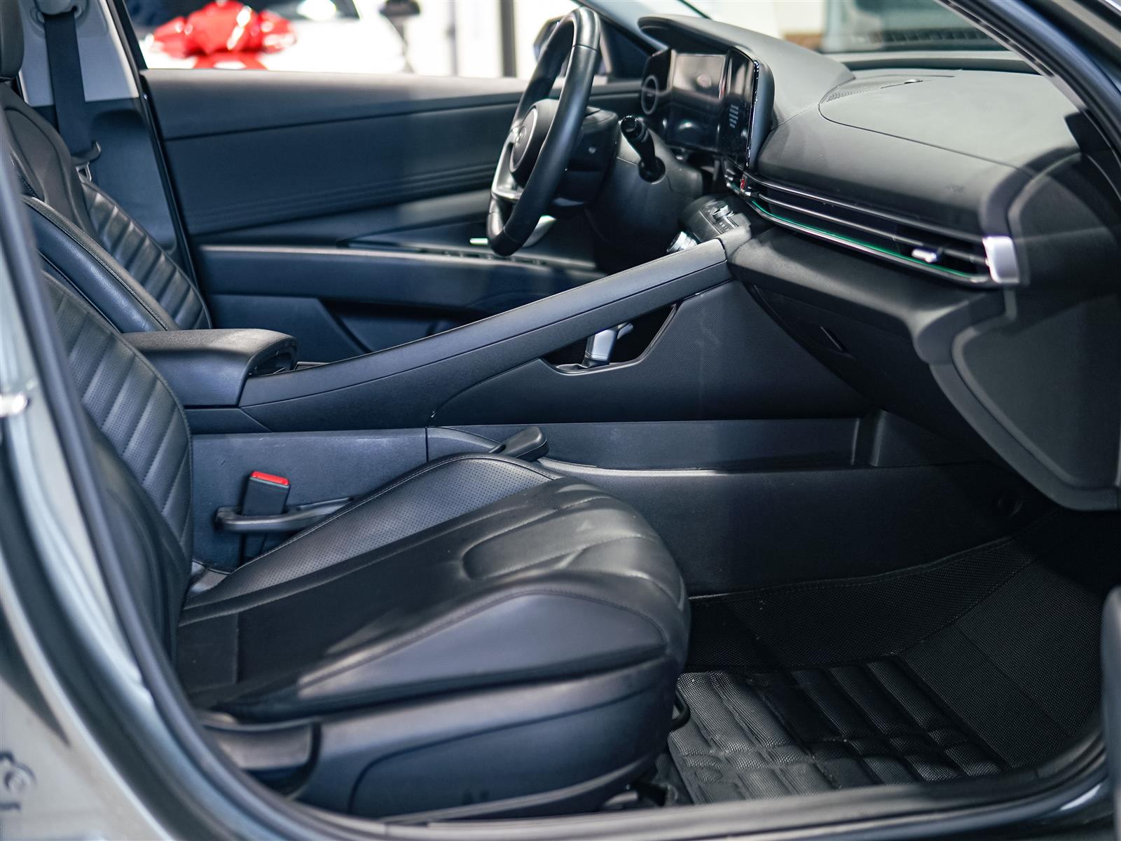used 2025 Hyundai Elantra car, priced at $25,962