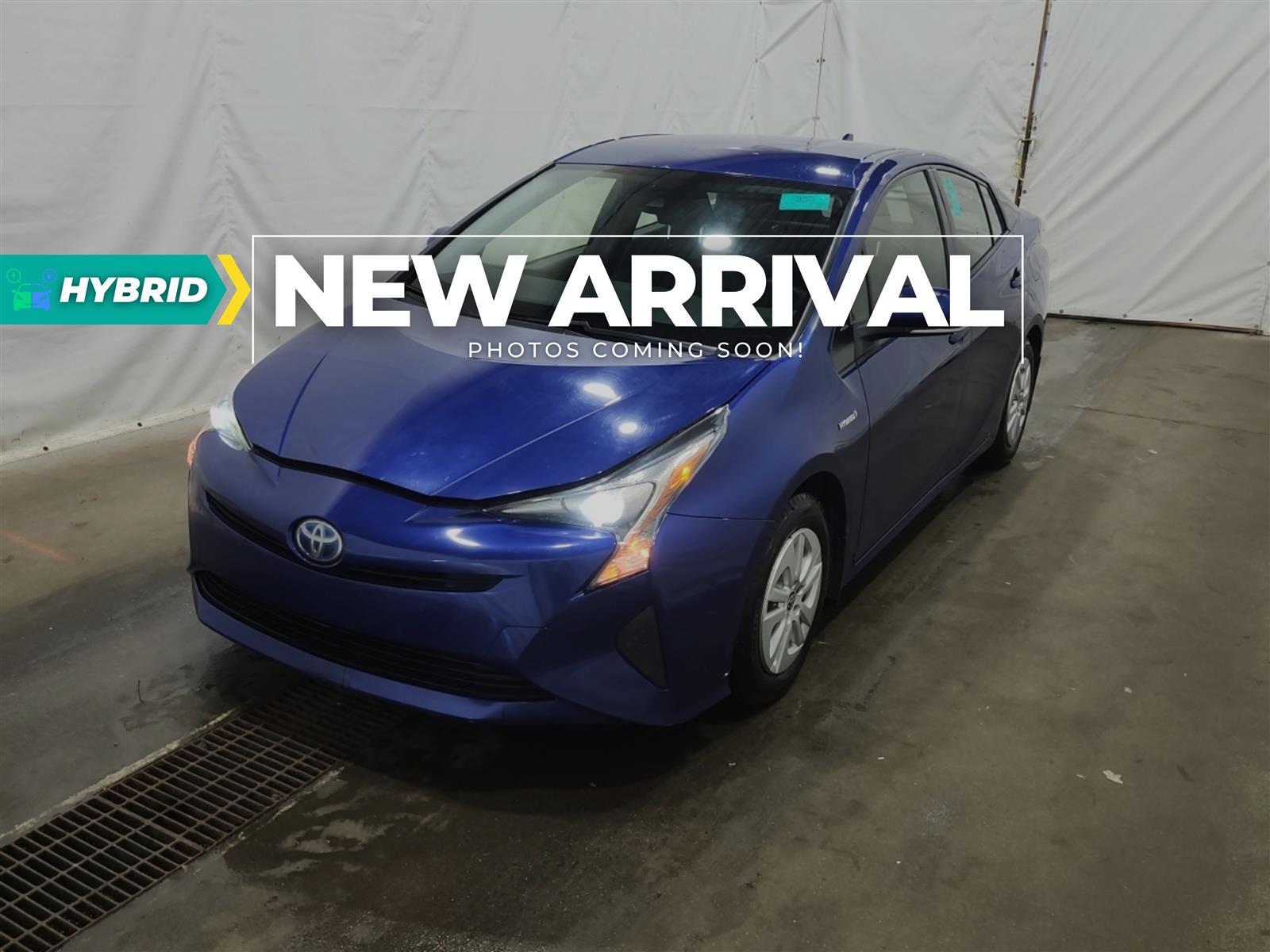 Blue 2017 Toyota Prius Hatchback Automatic