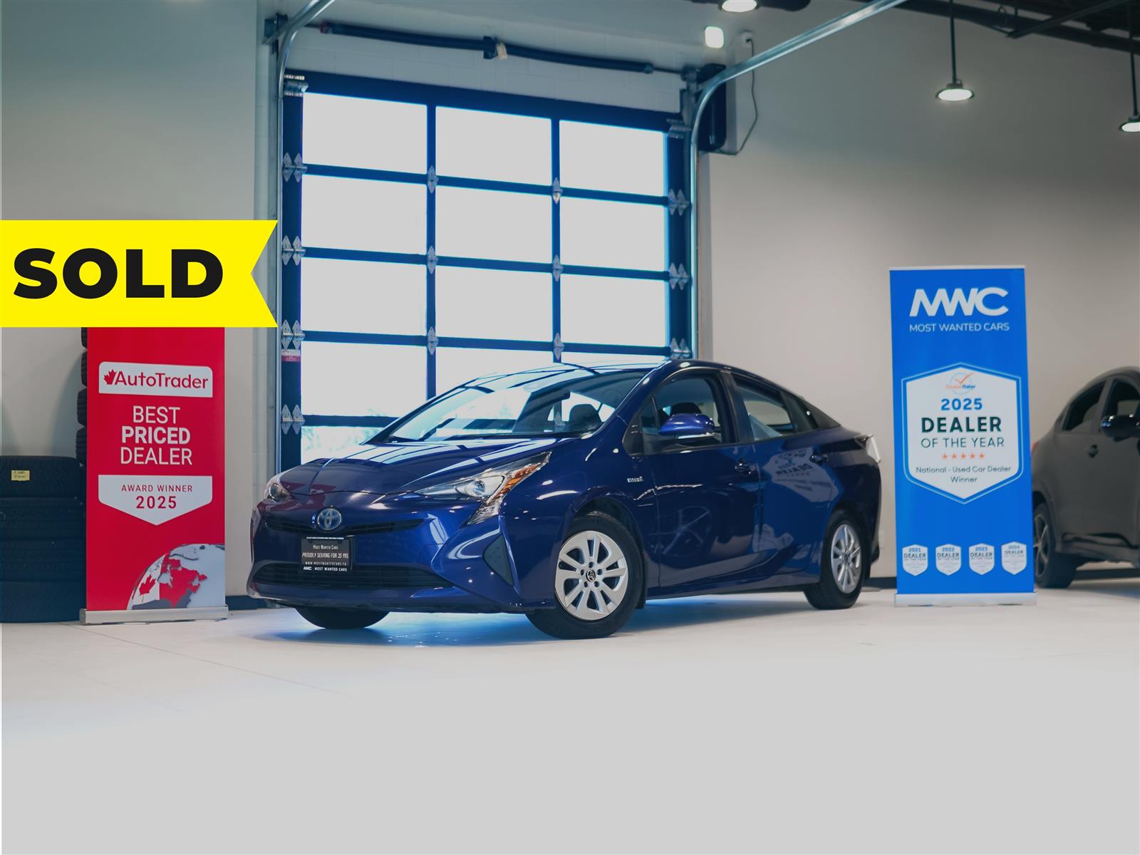 Blue 2017 Toyota Prius Hatchback Automatic