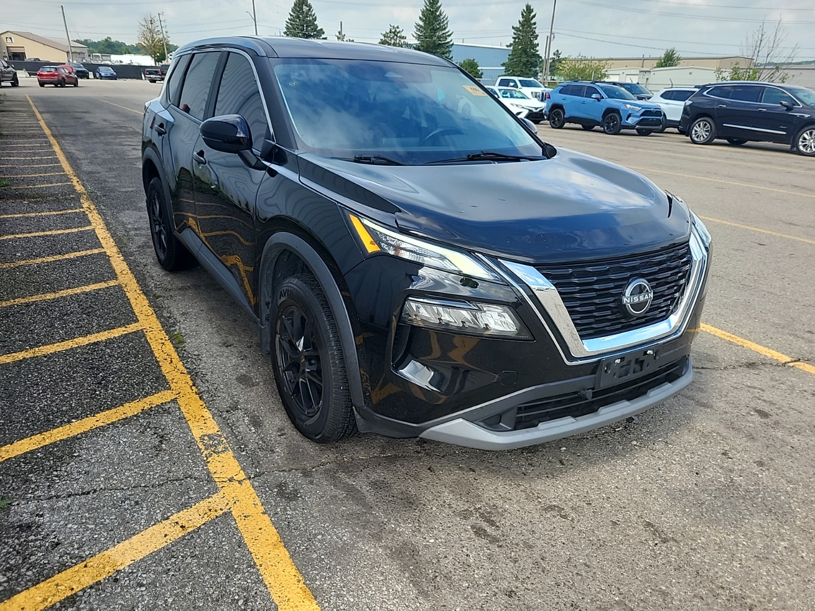 used 2023 Nissan Rogue car, priced at $21,492