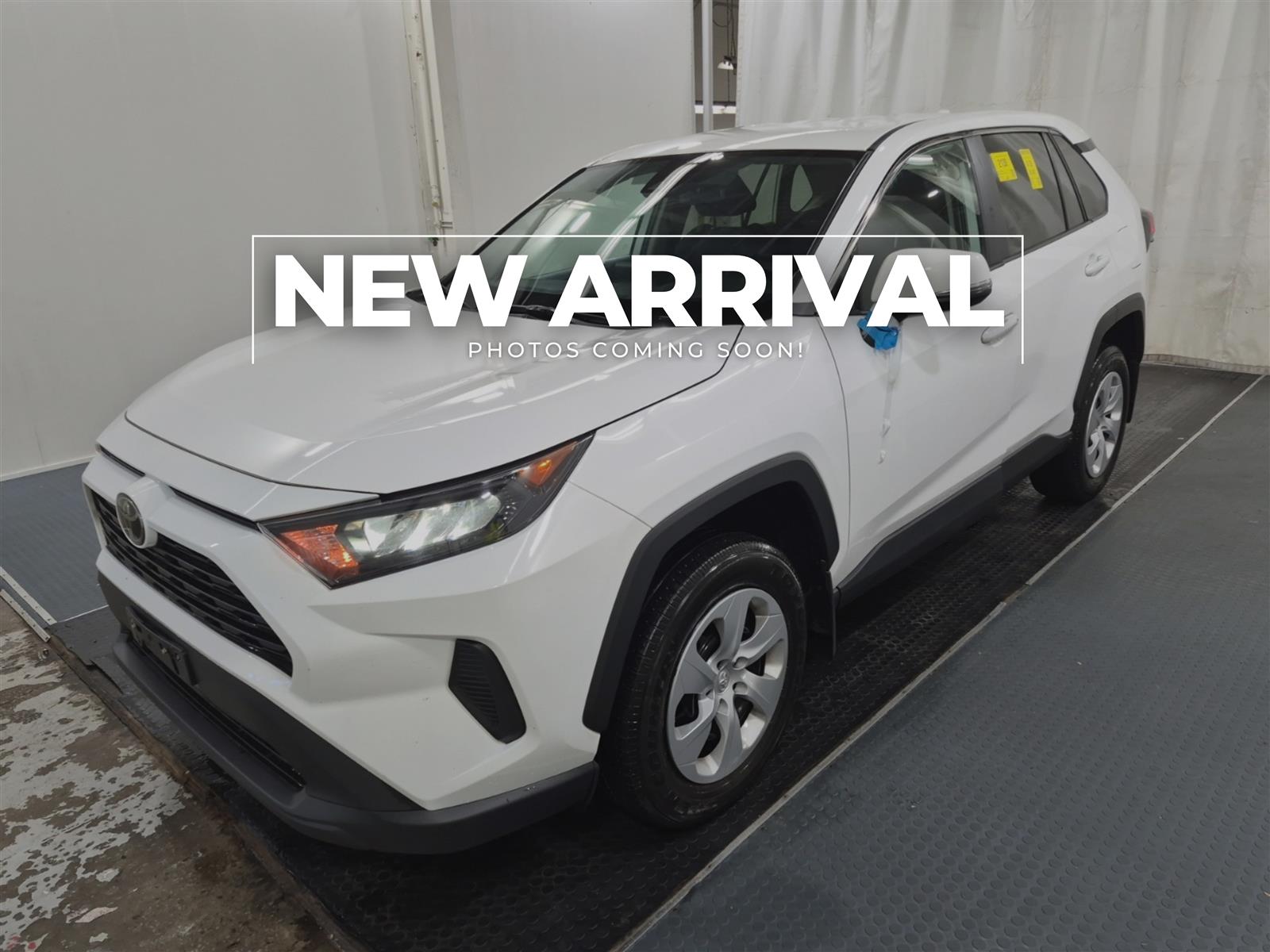 2025 Toyota RAV4 LE AWD | BLIND SPOT | APP CONNECT | NO ACCIDENTS - Main View