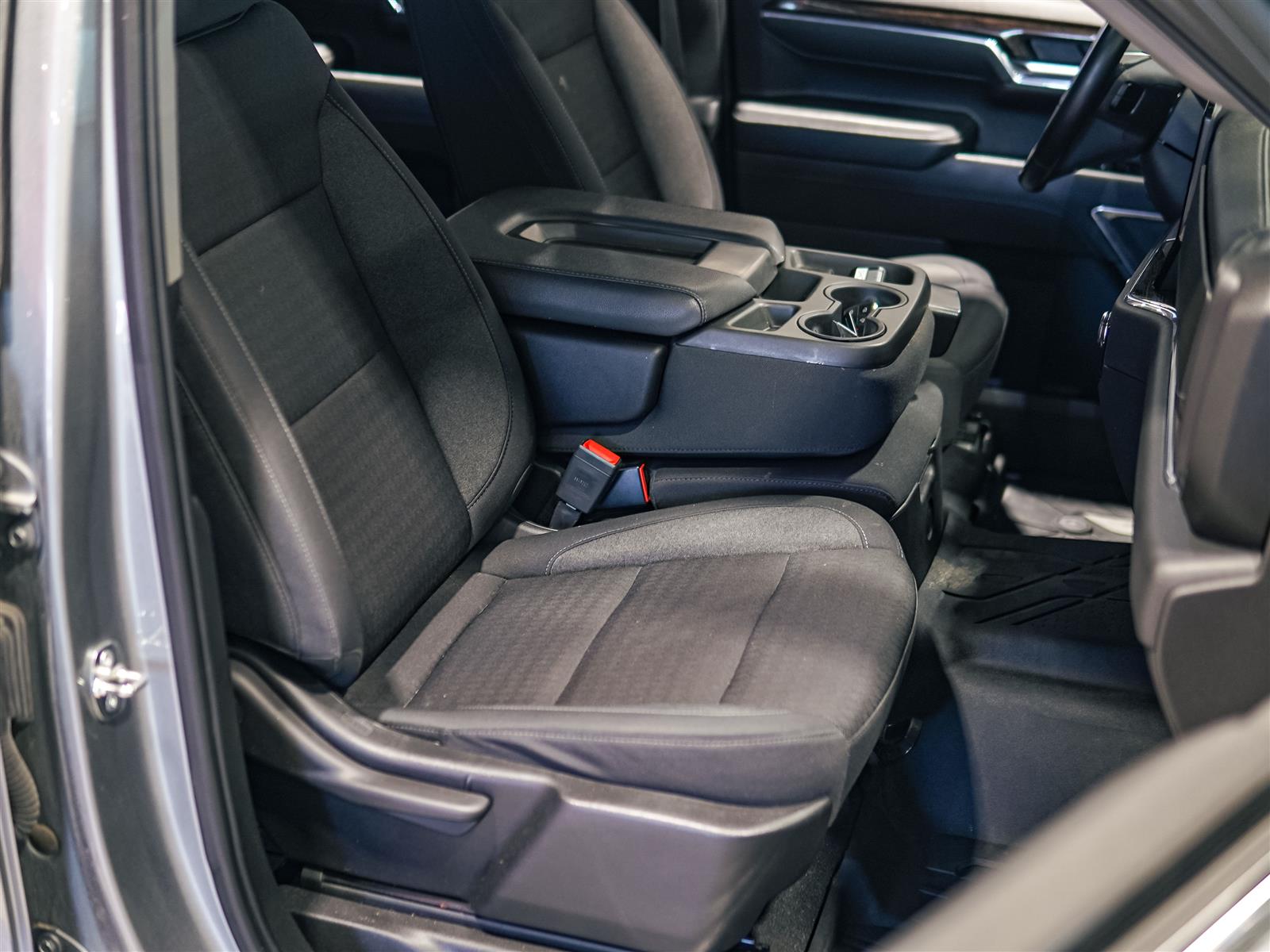 used 2023 GMC Sierra 1500 car, priced at $43,494