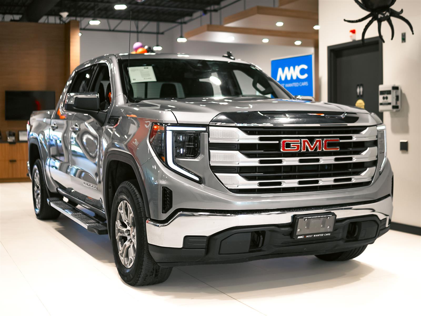 used 2023 GMC Sierra 1500 car, priced at $43,494