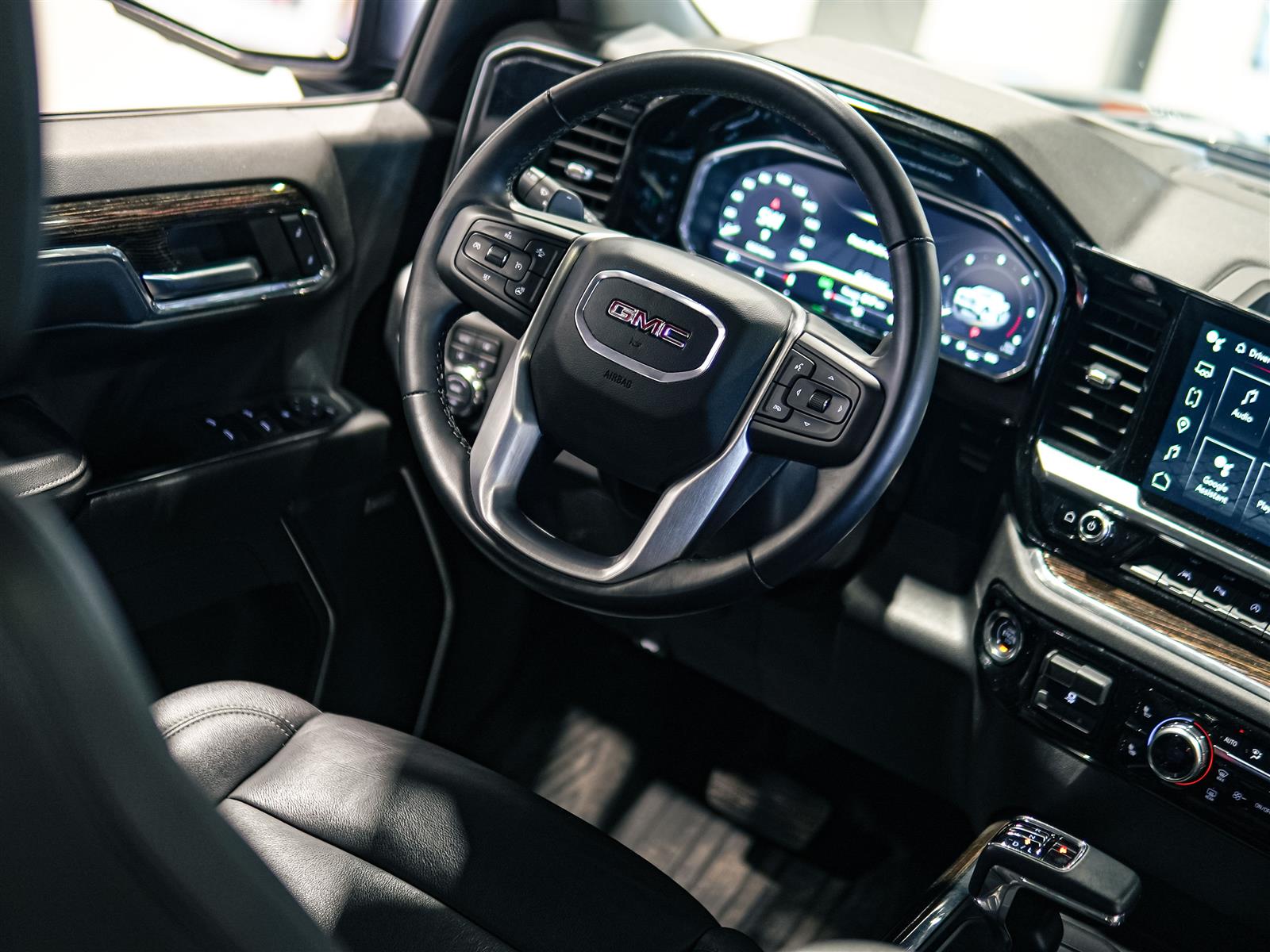 used 2024 GMC Sierra 1500 car, priced at $51,997