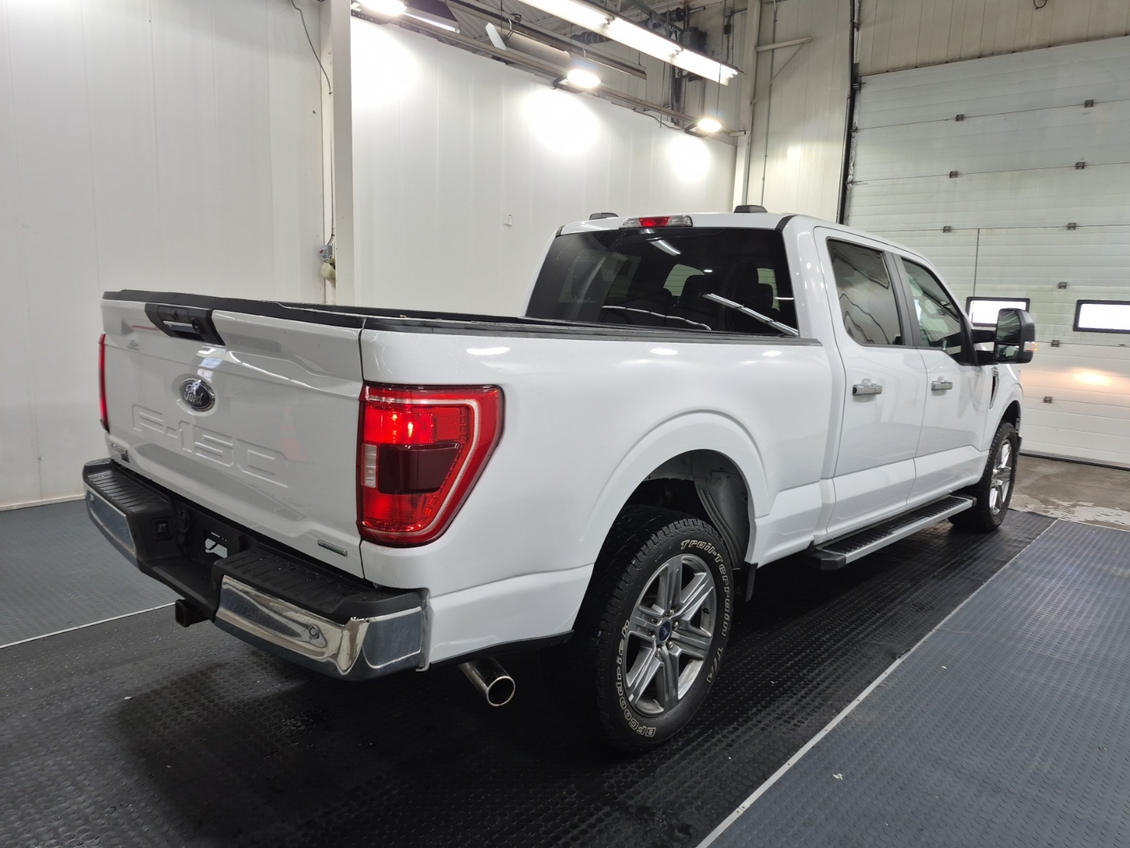 used 2022 Ford F-150 car, priced at $39,995