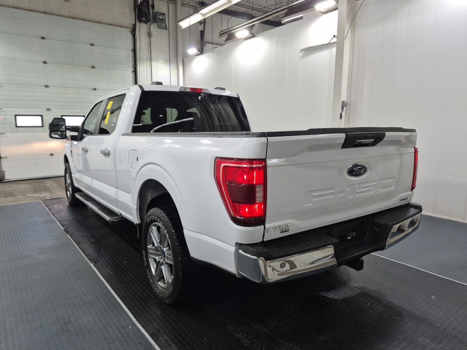 used 2022 Ford F-150 car, priced at $39,995