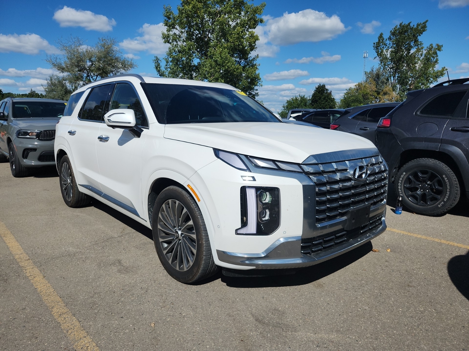 used 2023 Hyundai Palisade car, priced at $39,392
