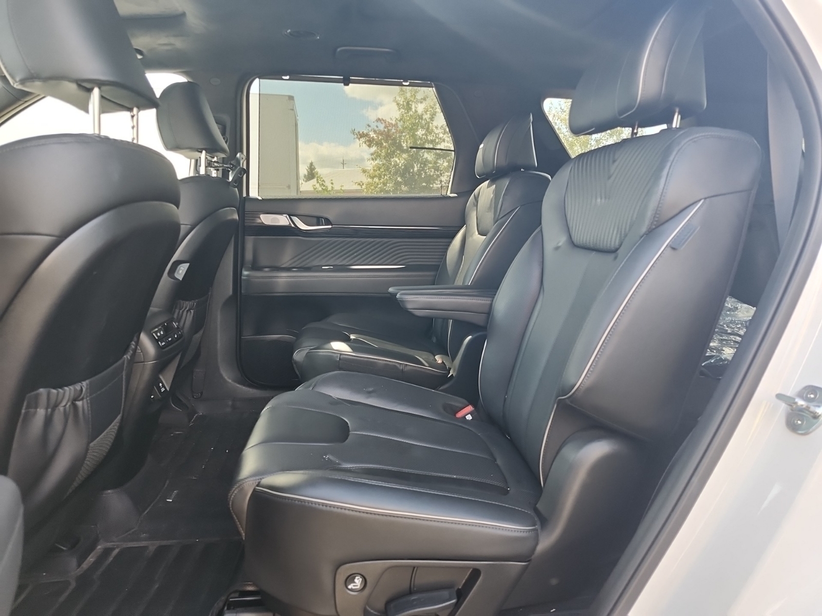 used 2023 Hyundai Palisade car, priced at $39,392