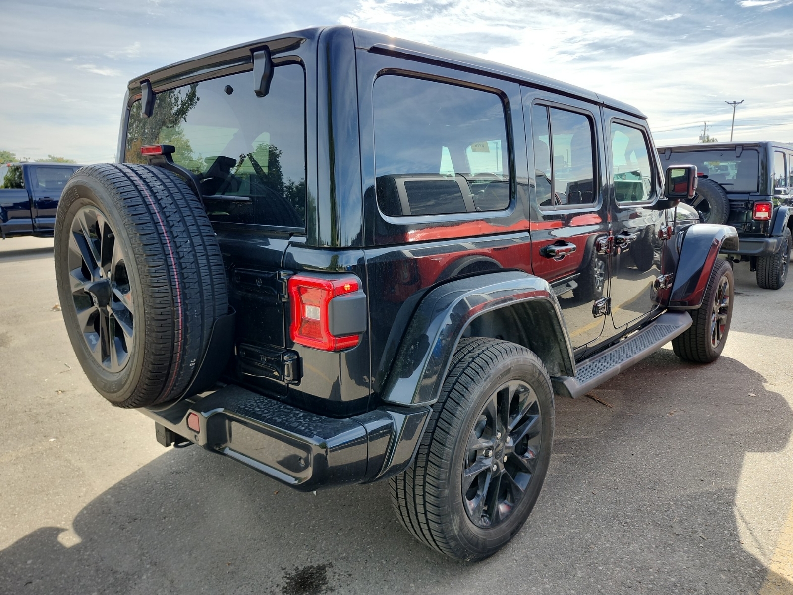 used 2021 Jeep Wrangler car, priced at $33,894
