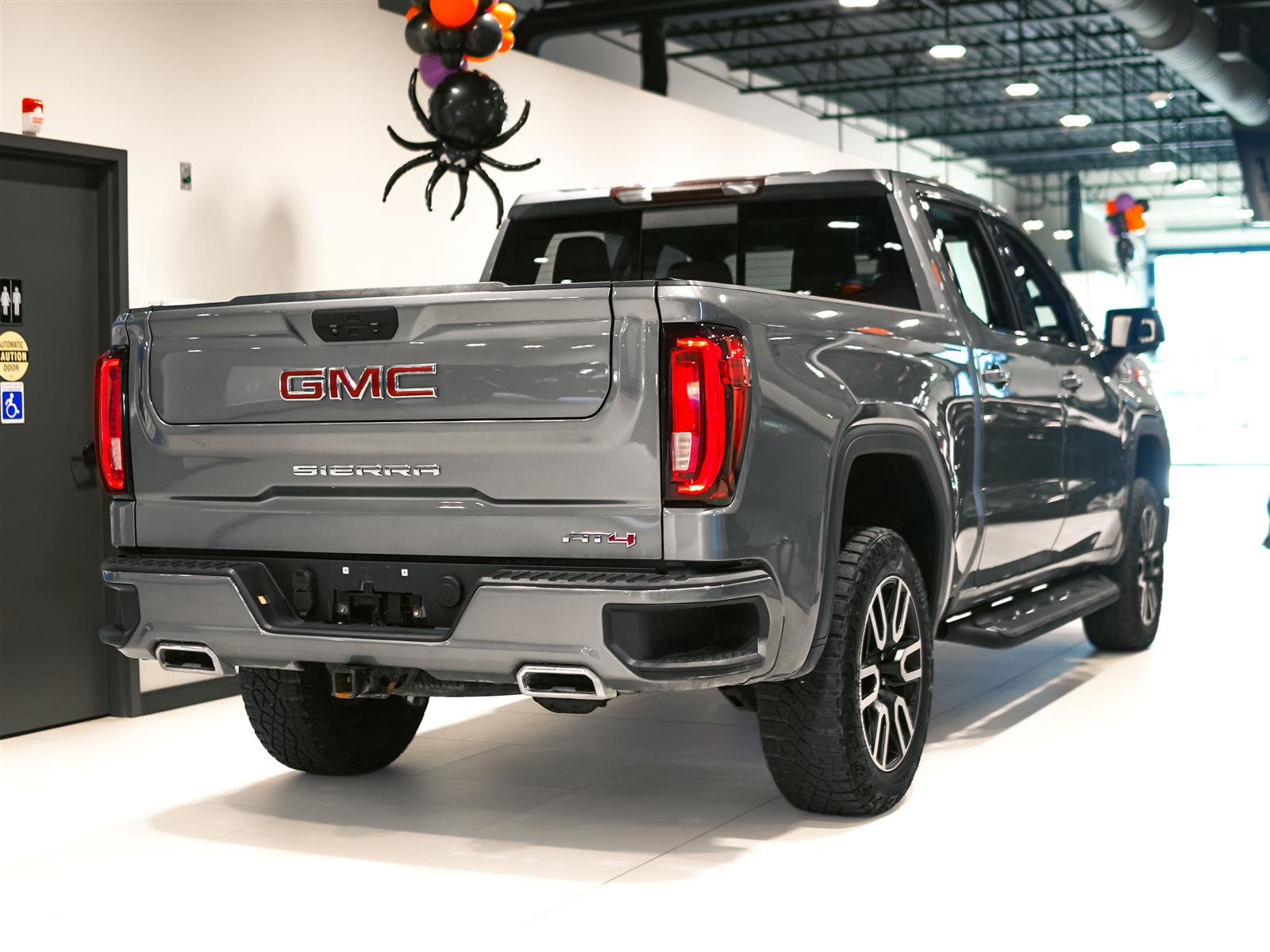 used 2021 GMC Sierra 1500 car, priced at $40,496