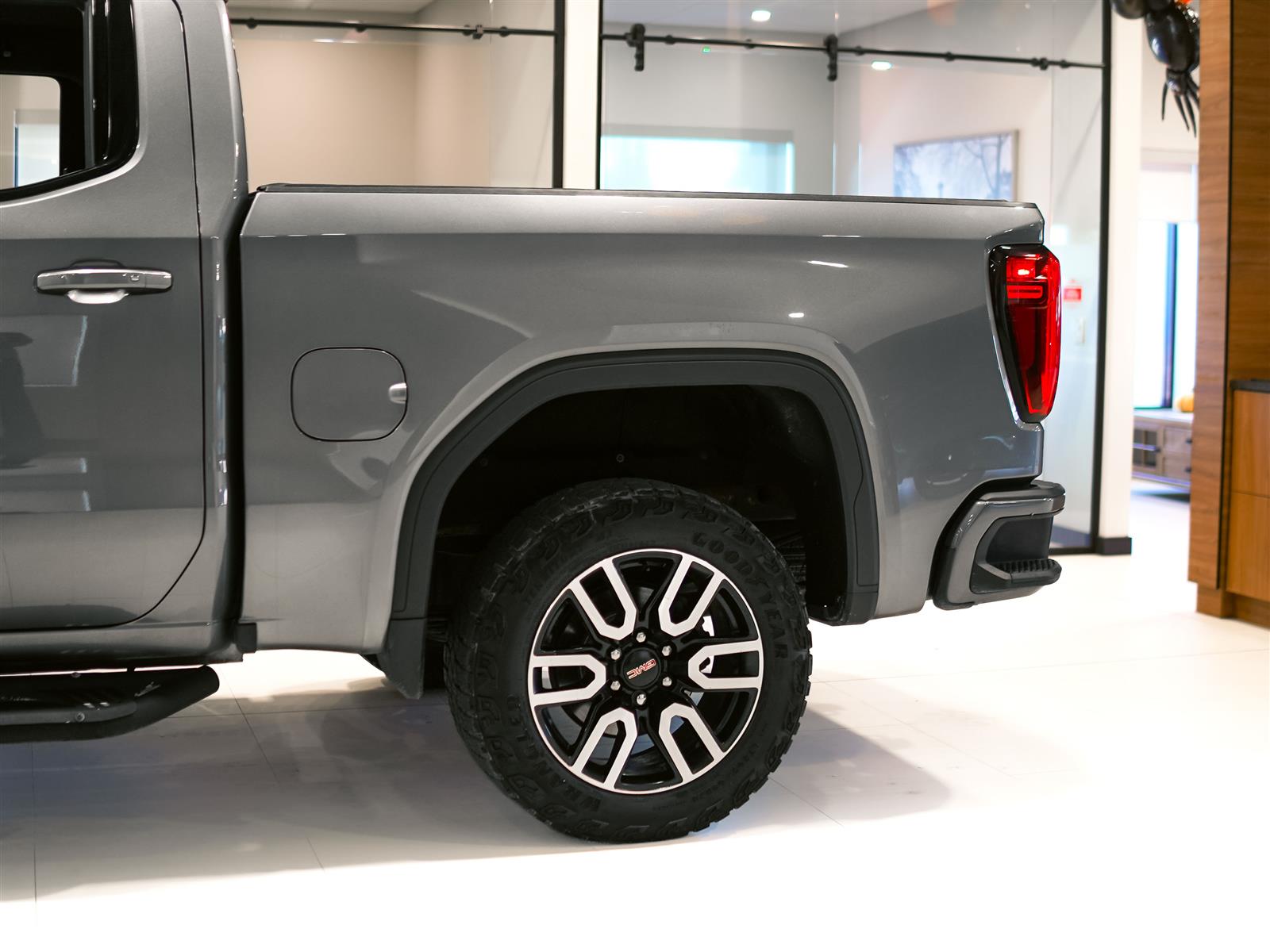 used 2021 GMC Sierra 1500 car, priced at $40,496