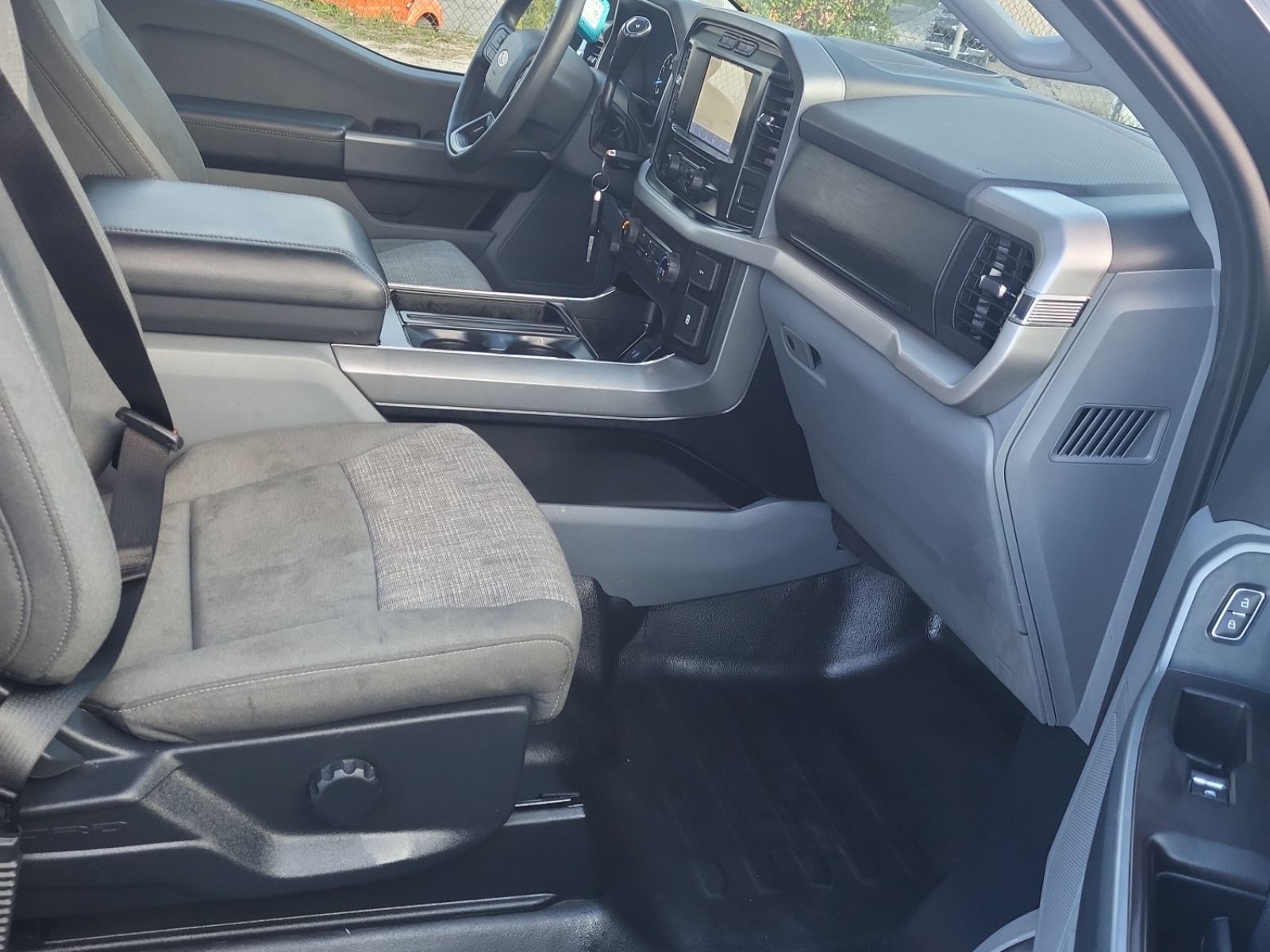 used 2022 Ford F-150 car, priced at $29,999