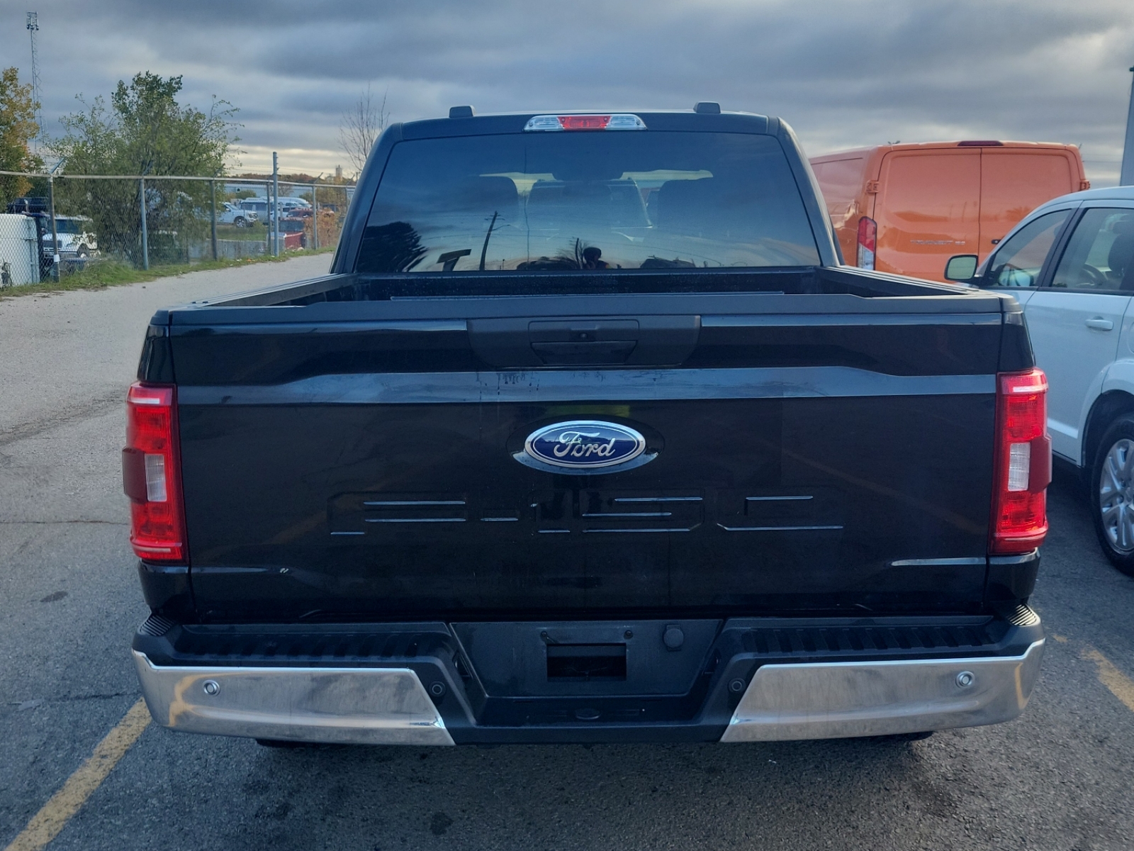 used 2022 Ford F-150 car, priced at $29,999