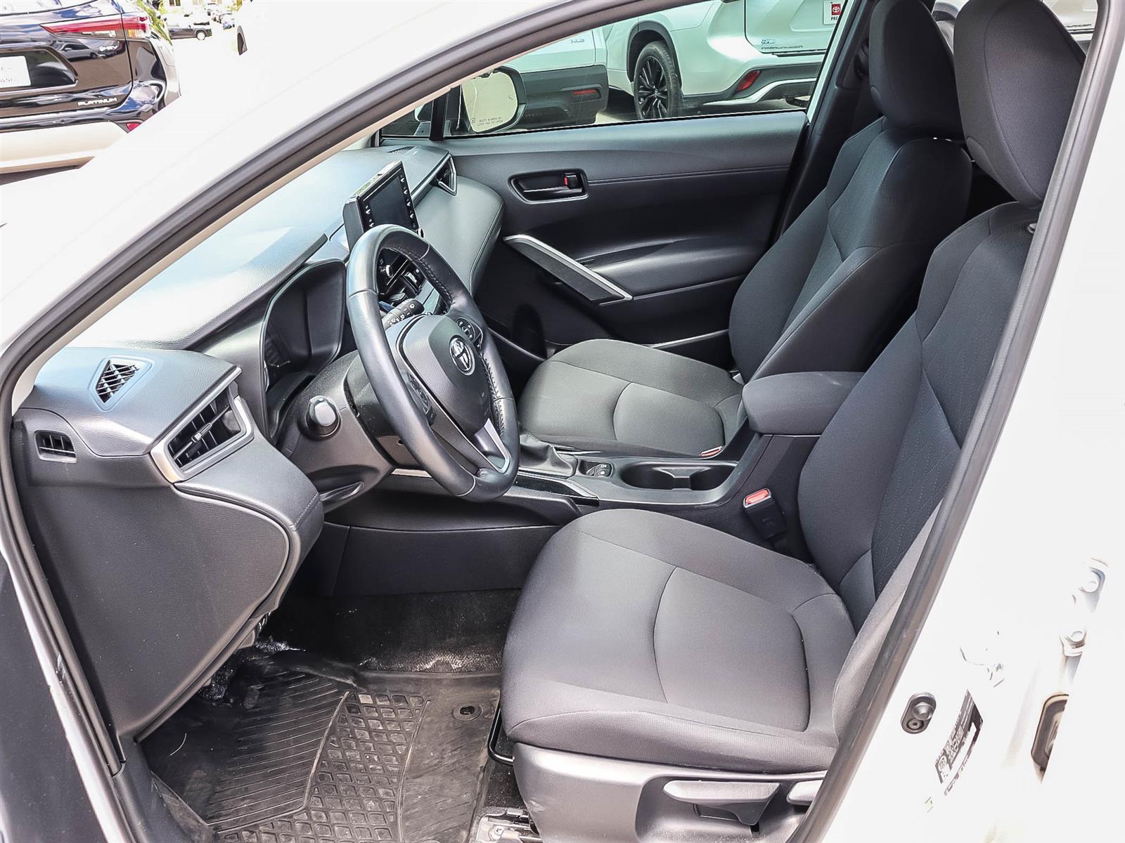 Toyota COROLLA CROSS LE