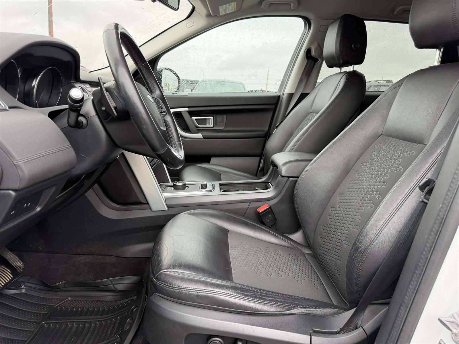 2019 Land Rover Discovery Sport SE AWD - Thumbnail 15