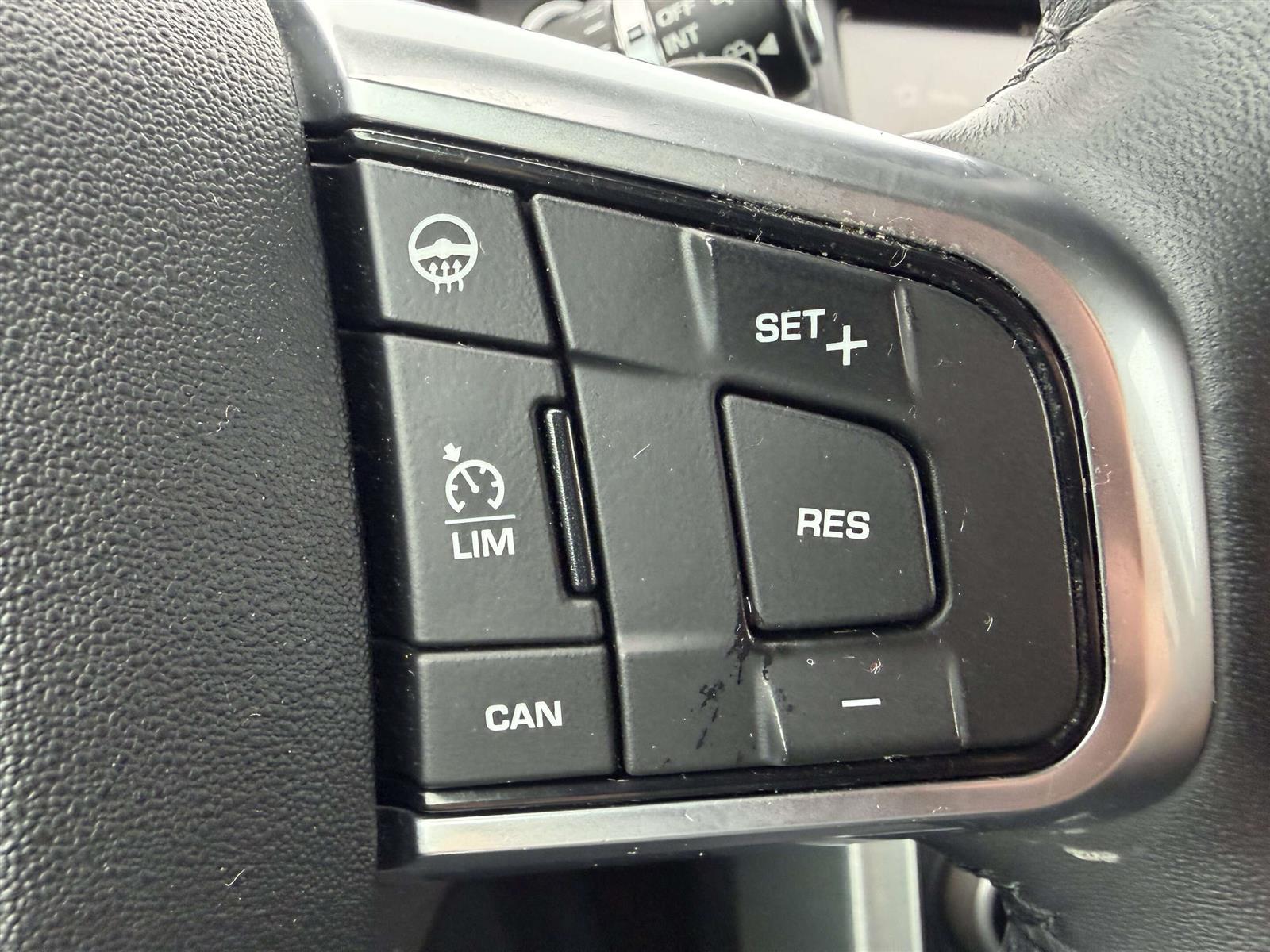 2019 Land Rover Discovery Sport SE AWD - Thumbnail 19