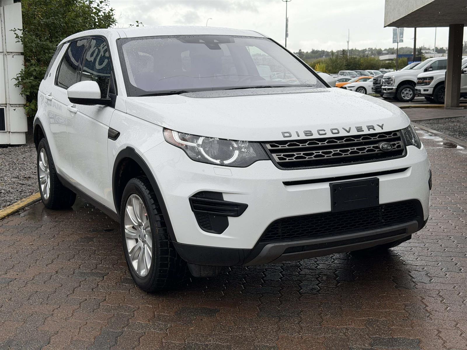 2019 Land Rover Discovery Sport SE AWD - Thumbnail 2