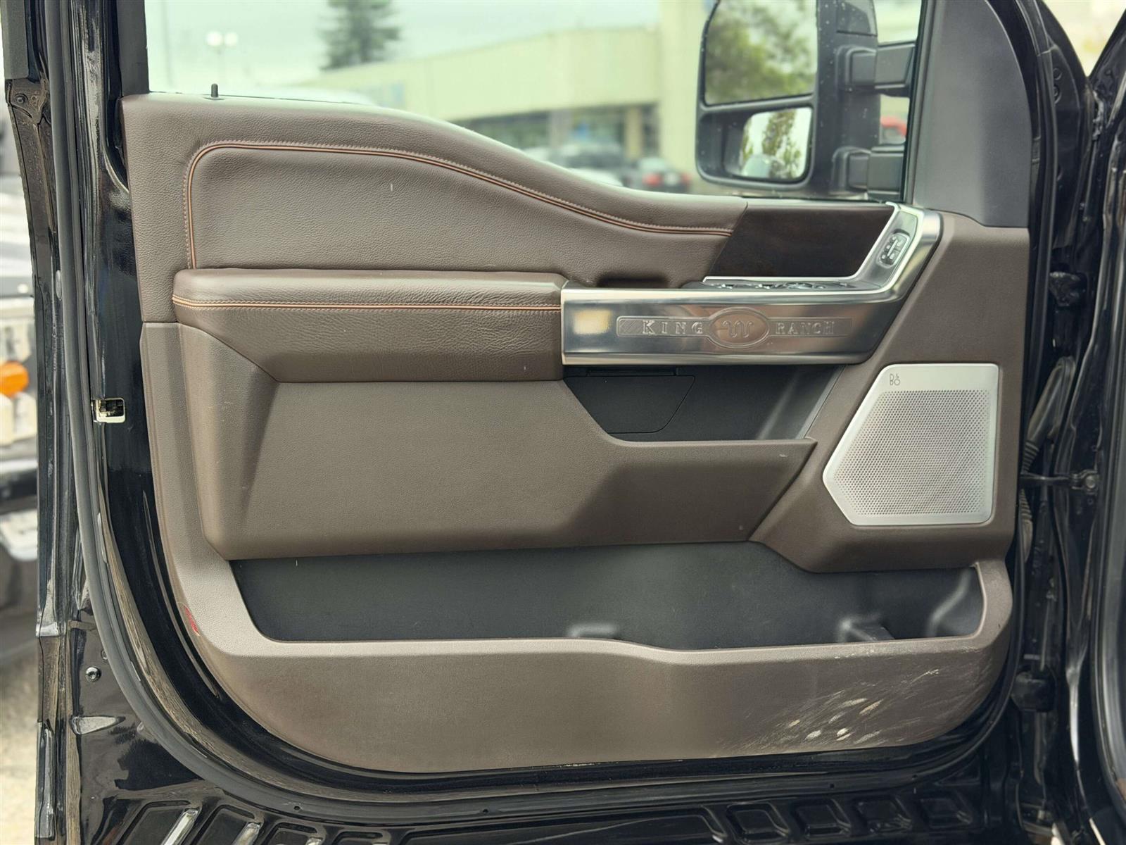 2024 Ford F-450 KING RANCH DRW 6.7L HI-OUTPUT FX4 | TWIN ROOF - Thumbnail 17