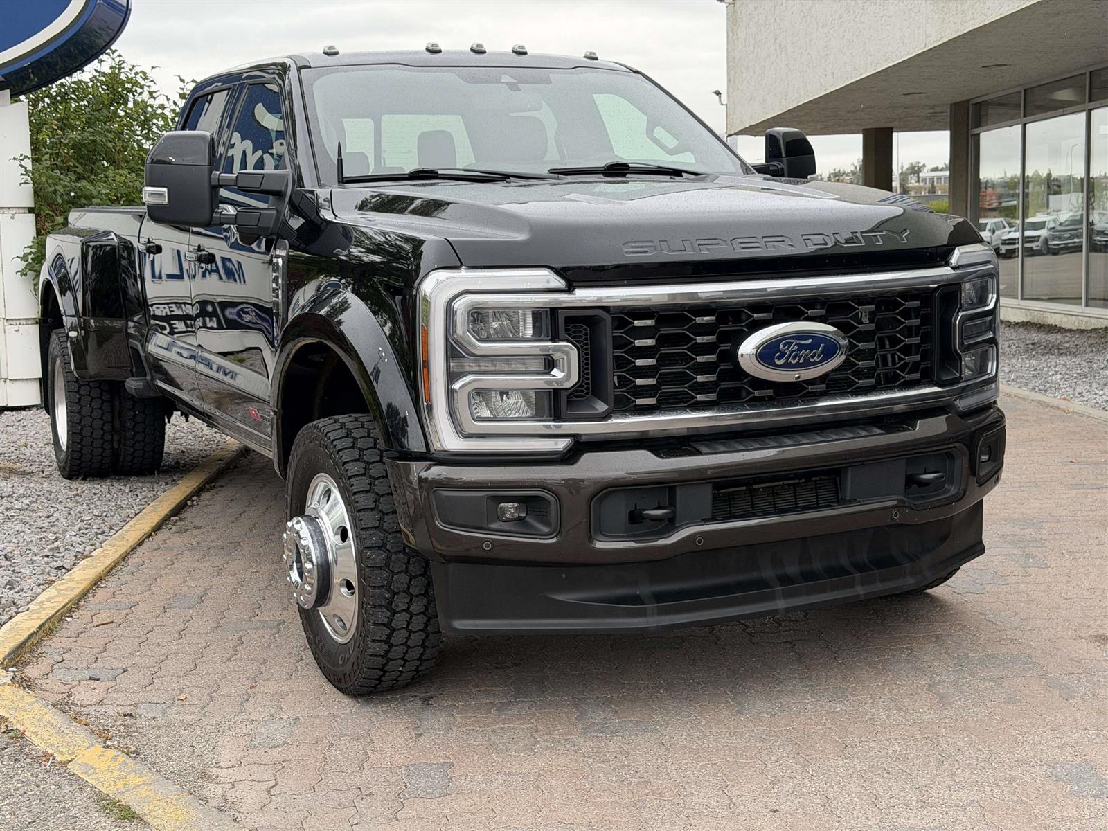 2024 Ford F-450 KING RANCH DRW 6.7L HI-OUTPUT FX4 | TWIN ROOF - Thumbnail 2