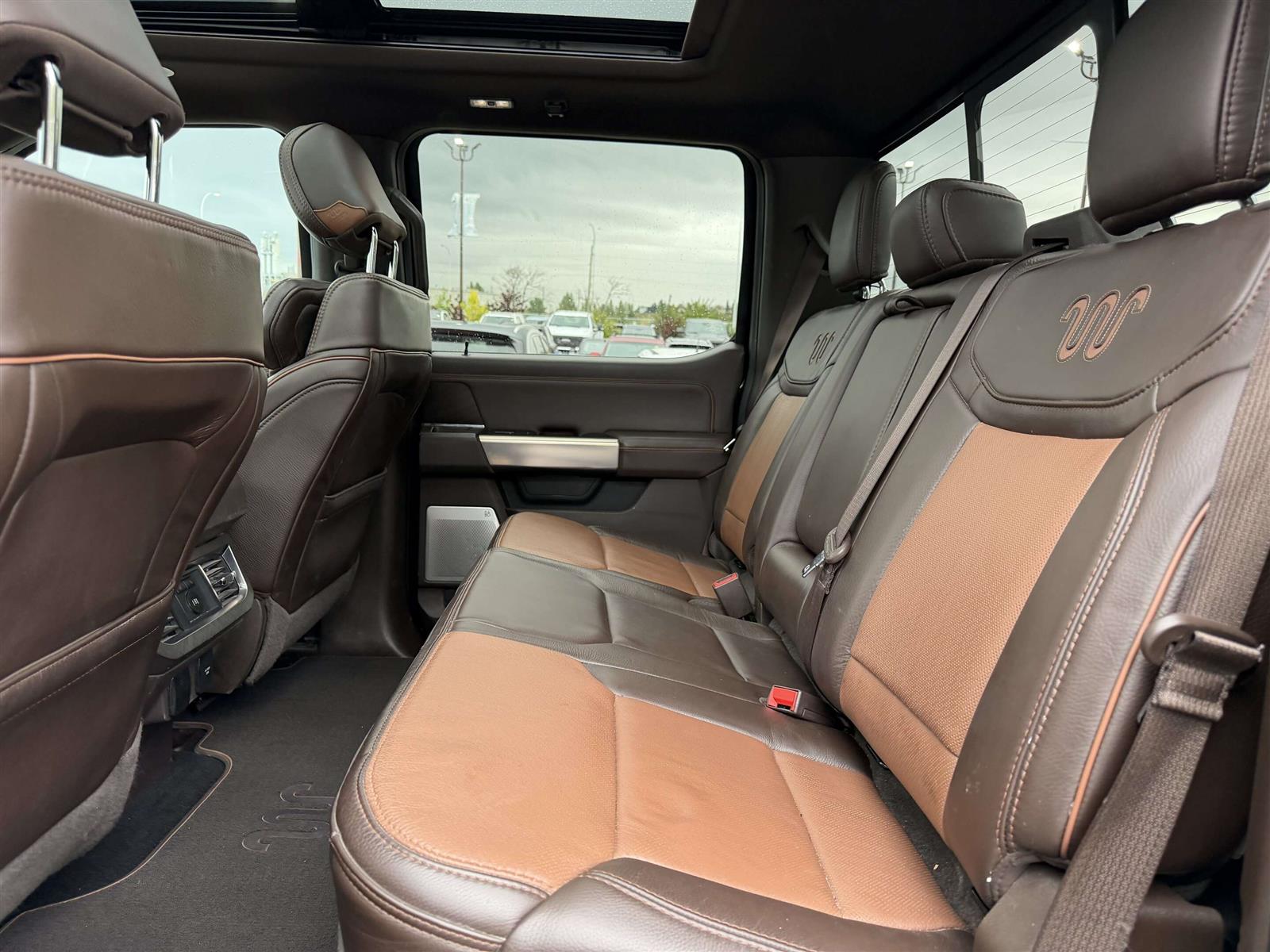 2024 Ford F-450 KING RANCH DRW 6.7L HI-OUTPUT FX4 | TWIN ROOF - Thumbnail 32