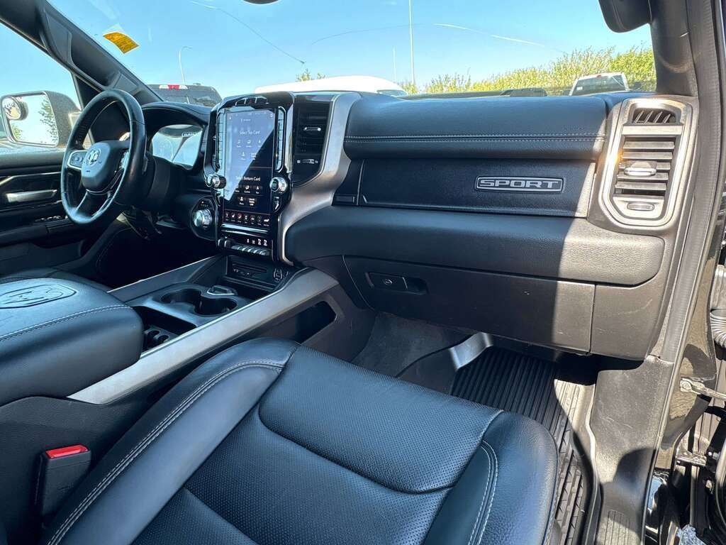 2019 Ram 1500 SPORT 5.7L HEMI BLACK PACK | LEATHER | REM START - Thumbnail 35