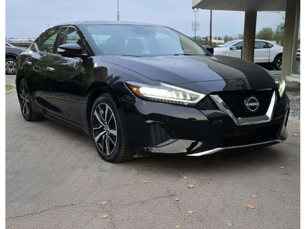 2023 Nissan Maxima SL | HEATED LEATHER | REM START | MOONROOF - Thumbnail 2