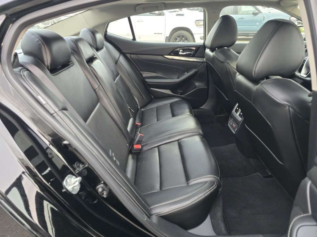 2023 Nissan Maxima SL | HEATED LEATHER | REM START | MOONROOF - Thumbnail 27