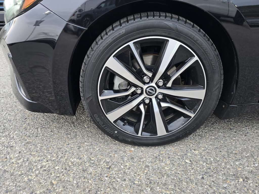 2023 Nissan Maxima SL | HEATED LEATHER | REM START | MOONROOF - Thumbnail 4