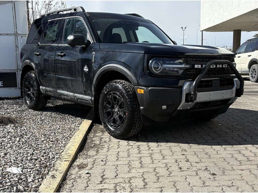 2025 Ford Bronco Sport Outer Banks | 300A: SASQUATCH PACKAGE | POWER MOON - Thumbnail 2
