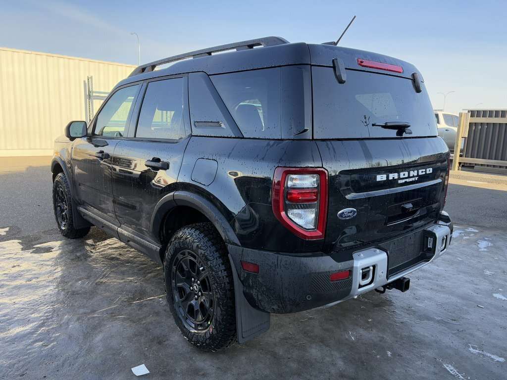 2025 Ford Bronco Sport Outer Banks | 300A: SASQUATCH PACKAGE | POWER MOON - Thumbnail 8