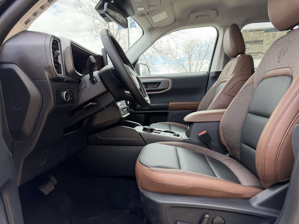 2026 Ford Bronco Sport Outer Banks | 300A: TECH PACKAGE | POWER MOONROOF - Thumbnail 18