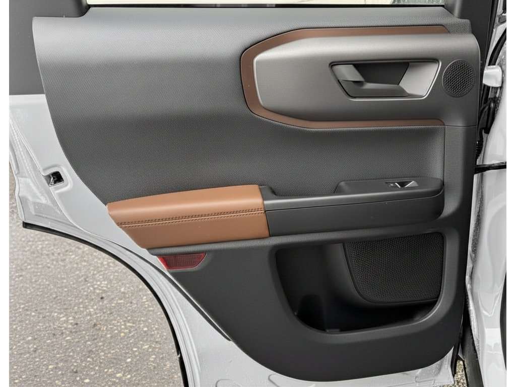 2026 Ford Bronco Sport Outer Banks | 300A: TECH PACKAGE | POWER MOONROOF - Thumbnail 26