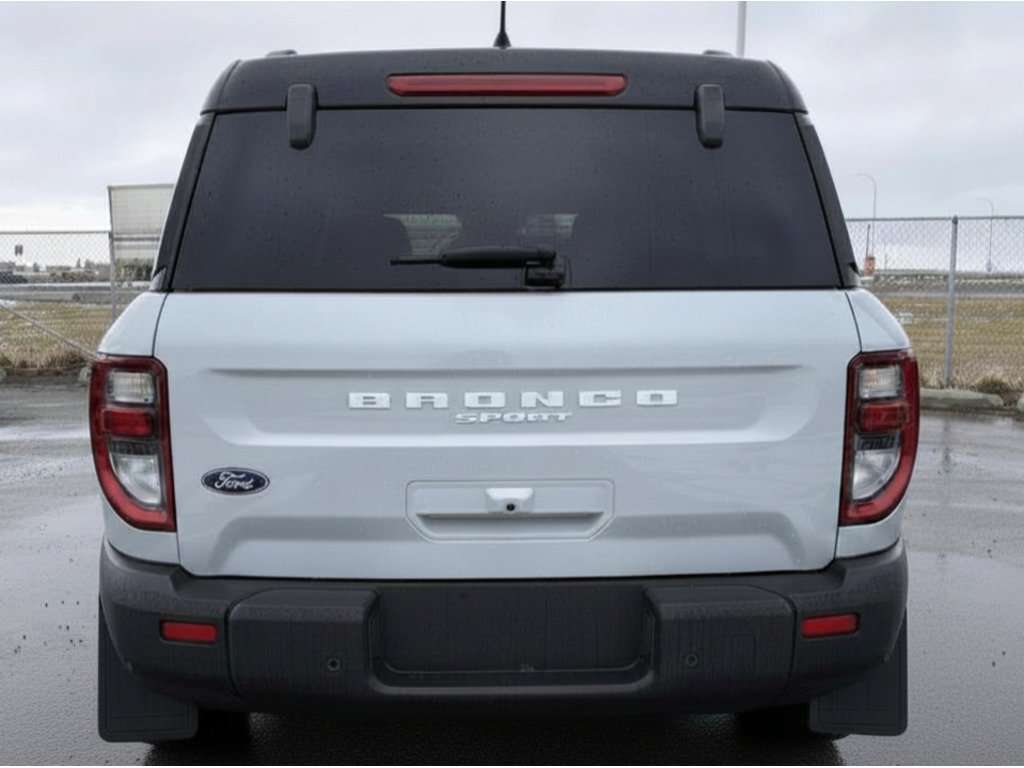 2026 Ford Bronco Sport Outer Banks | 300A: TECH PACKAGE | POWER MOONROOF - Thumbnail 9