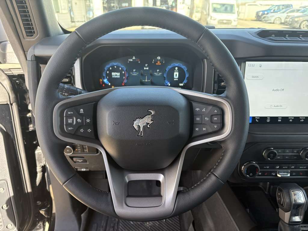2026 Ford Bronco Badlands | 334A: HIGH/LUX PACKAGE | SASQUATCH PACK - Thumbnail 15