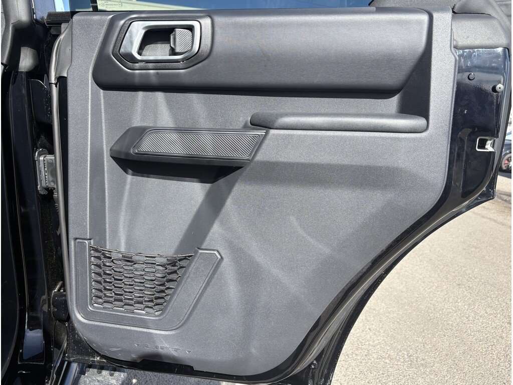 2026 Ford Bronco Badlands | 334A: HIGH/LUX PACKAGE | SASQUATCH PACK - Thumbnail 28
