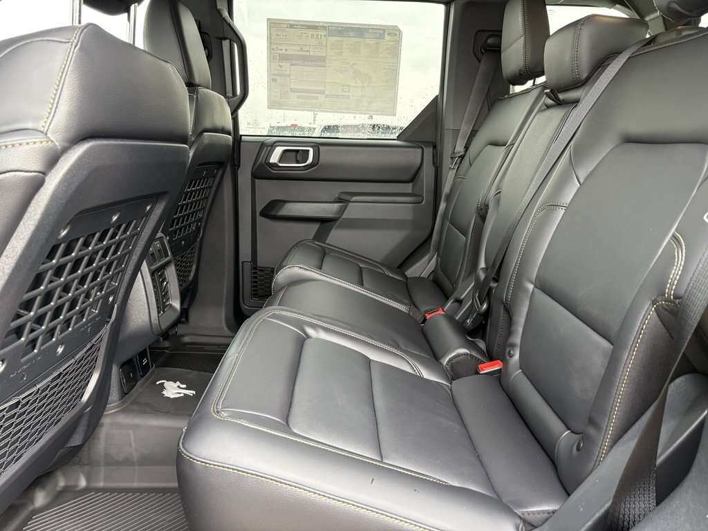 2026 Ford Bronco Badlands | 332A: BLACK APPEARANCE PACKAGE | HARD T - Thumbnail 27
