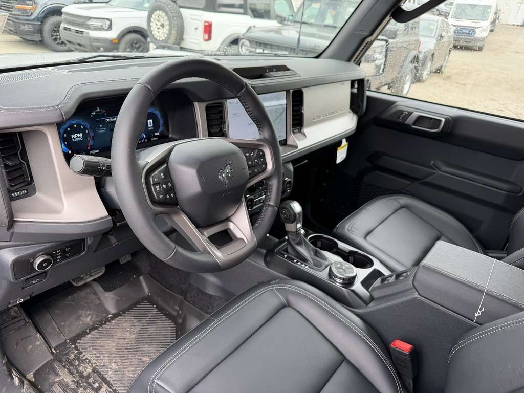 2026 Ford Bronco Outer Banks | 314A: BLACK APPEARANCE | HARD TOP - Thumbnail 15