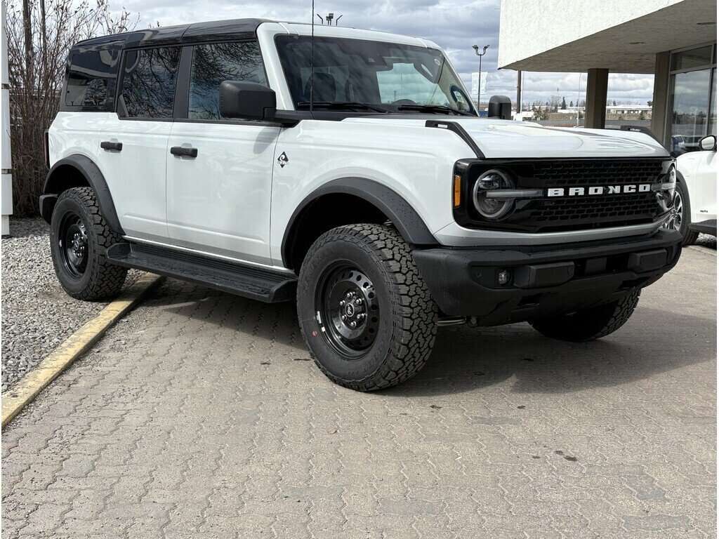 2026 Ford Bronco Outer Banks | 314A: BLACK APPEARANCE | HARD TOP - Thumbnail 2