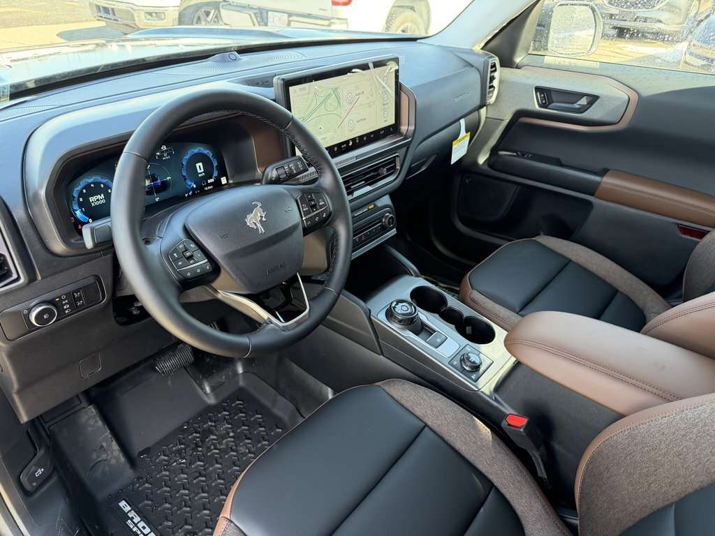 2026 Ford Bronco Sport Outer Banks | 300A:SASQUATCH PACKAGE | POWER MOONR - Thumbnail 15