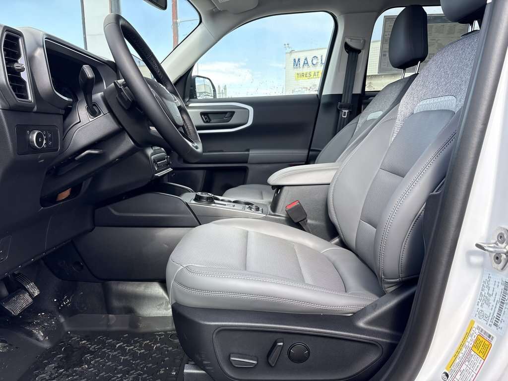 2026 Ford Bronco Sport Badlands | 400A: TECH PACKAGE | POWER MOONROOF - Thumbnail 16