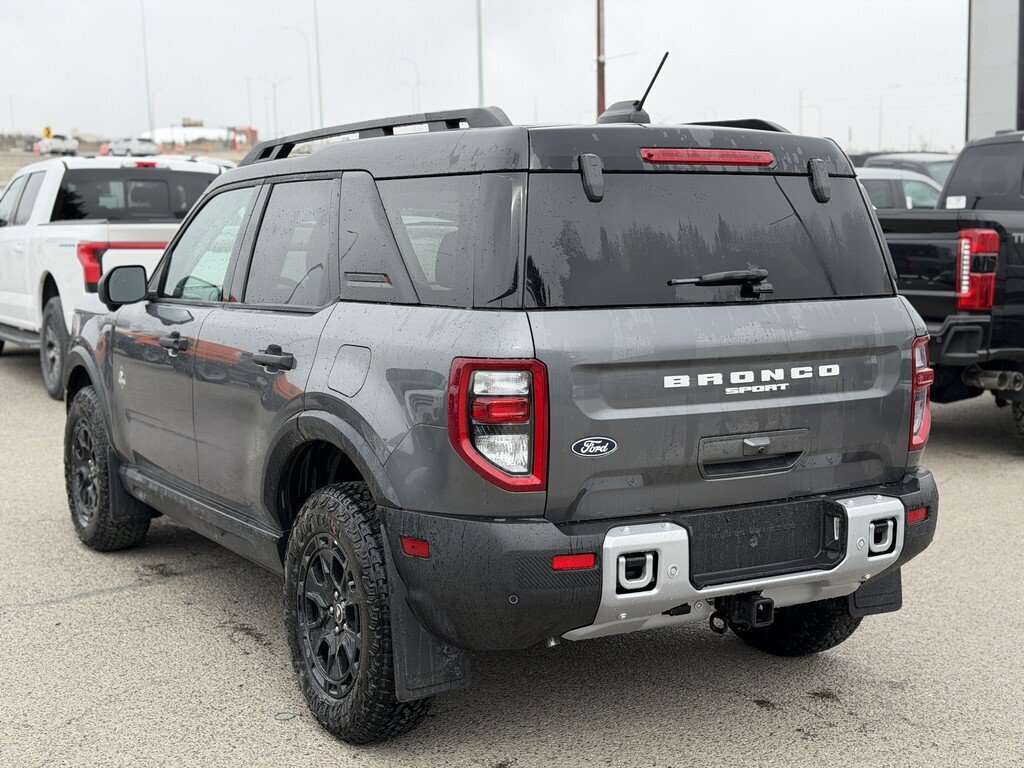 2026 Ford Bronco Sport Outer Banks | 300A: TECH PACKAGE | POWER MOONROOF - Thumbnail 8