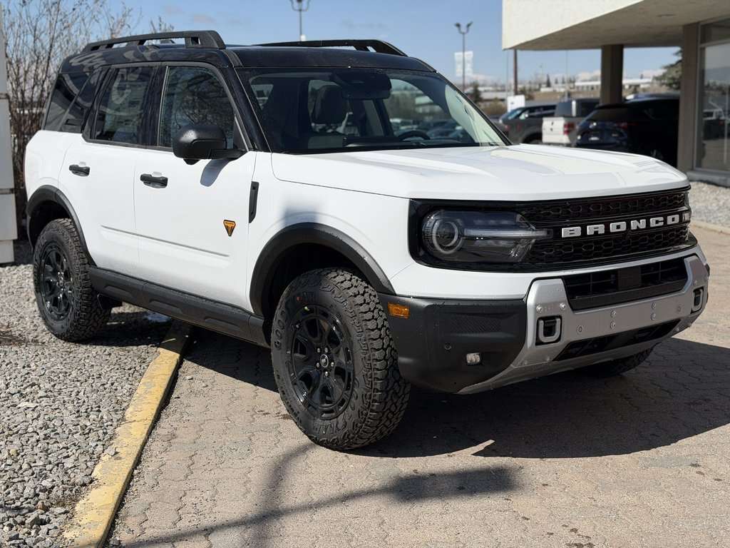 2026 Ford Bronco Sport Badlands | 400A: SASQUATCH PACKAGE | POWER MOONROO - Thumbnail 2
