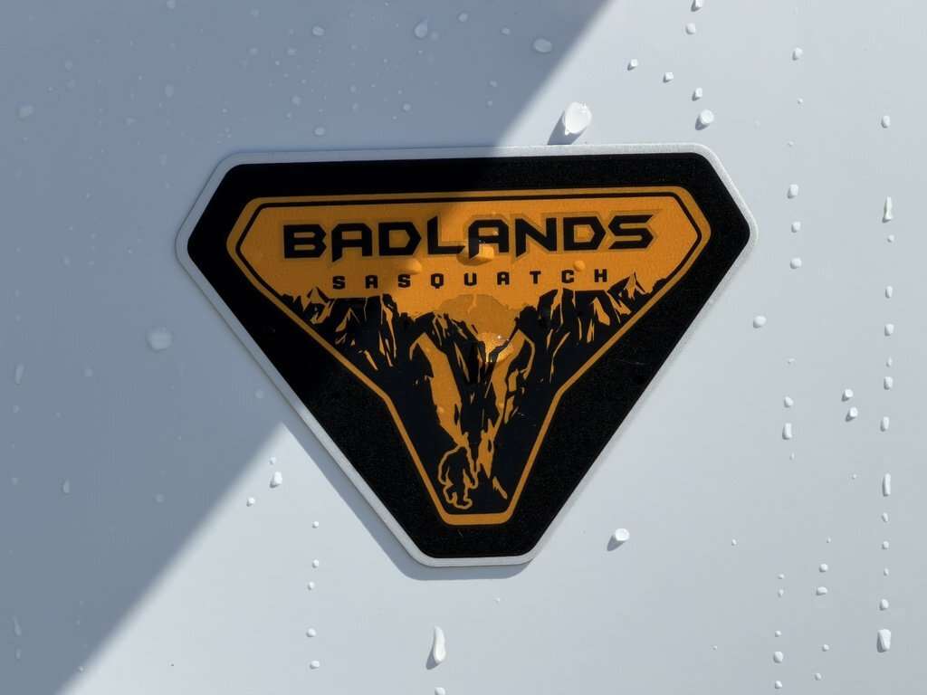2026 Ford Bronco Sport Badlands | 400A: SASQUATCH PACKAGE | POWER MOONROO - Thumbnail 7