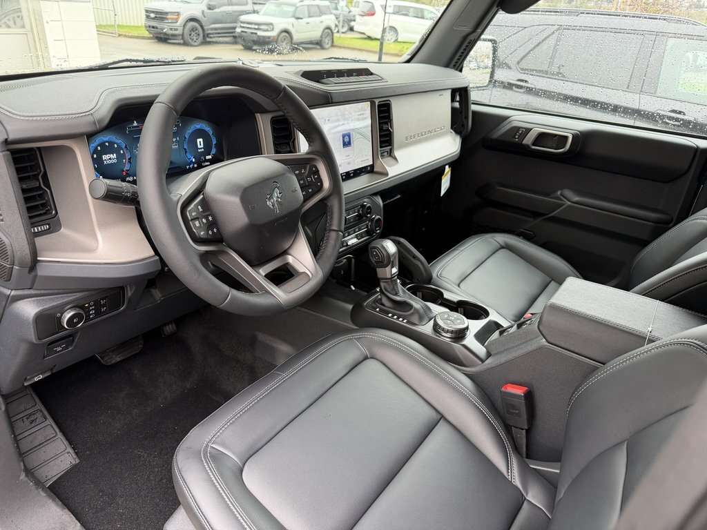 2026 Ford Bronco Outer Banks | 314A: HIGH/LUX PACKAGE | SASQUATCH P - Thumbnail 14