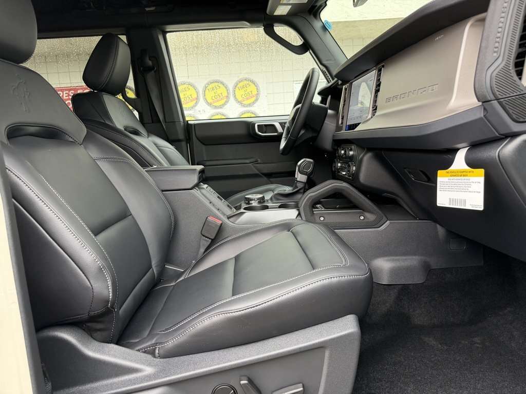2026 Ford Bronco Outer Banks | 314A: HIGH/LUX PACKAGE | SASQUATCH P - Thumbnail 30