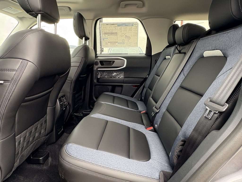 2026 Ford Bronco Sport Outer Banks | 300A: TECH PACKAGE | POWER MOONROOF - Thumbnail 31
