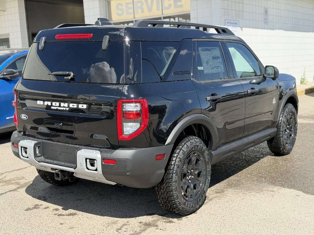 2026 Ford Bronco Sport Outer Banks | 300A: TECH PACKAGE | POWER MOONROOF - Thumbnail 11