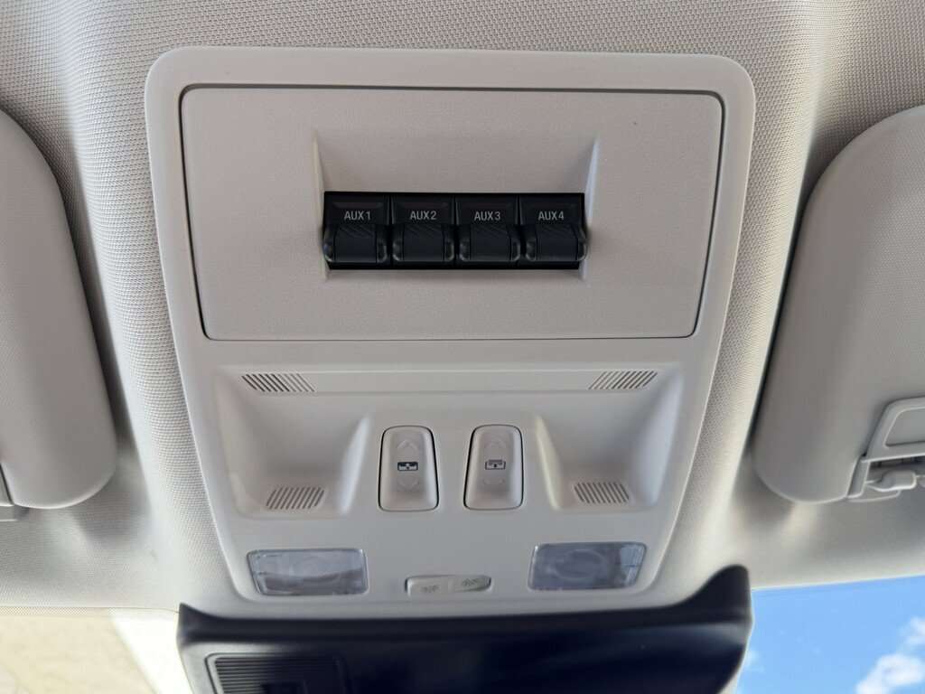 2026 Ford Bronco Sport Outer Banks | 300A: TECH PACKAGE | POWER MOONROOF - Thumbnail 25