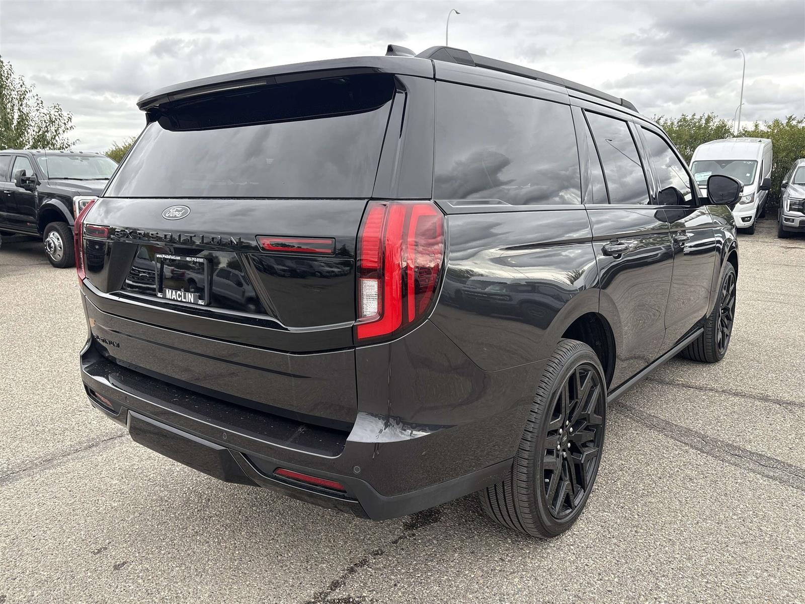 2026 Ford Expedition PLATINUM HIGH OUTPUT STEALTH PERFORMANCE - Thumbnail 10